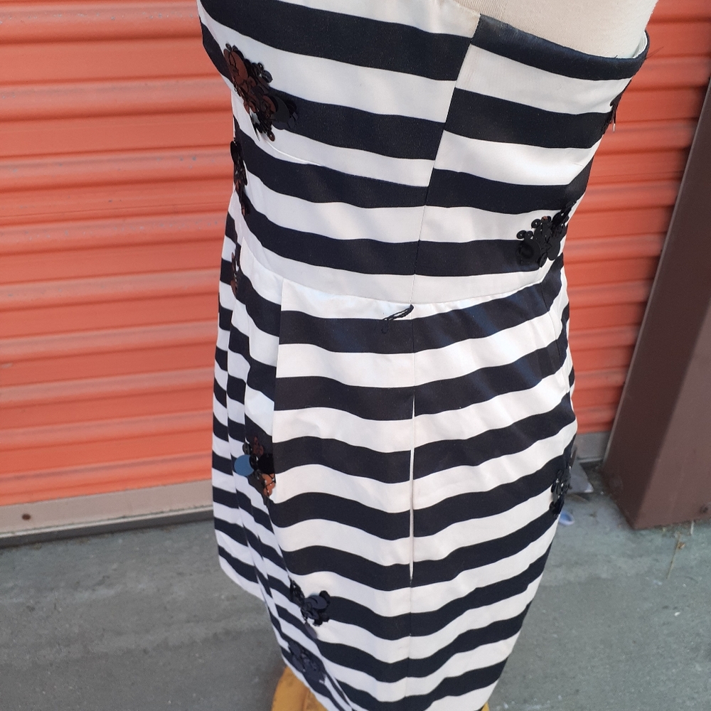 BCBGMAXAZRIA Strapless Cocktail mini dress 6 - Picture 6 of 7